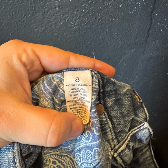 American Eagle Outfitters Light Wash Favorite Boyfriend Jeans Distressed - Picture 6 of 6